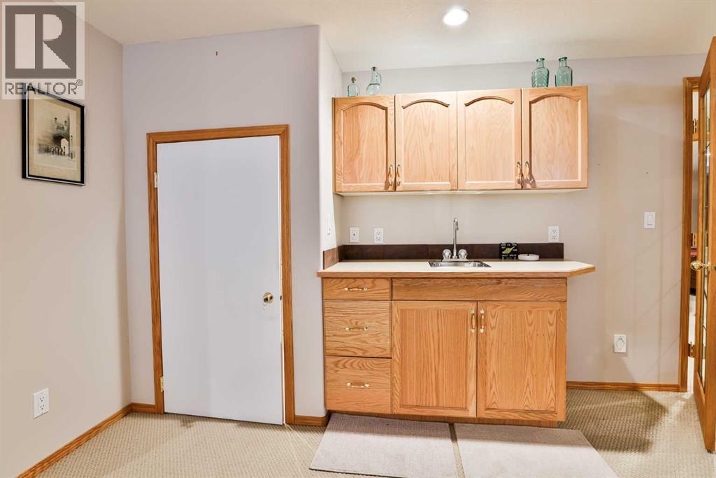 5 Fairmont Bay S, Lethbridge, Alberta  T1K 7J4 - Photo 23 - A2285932