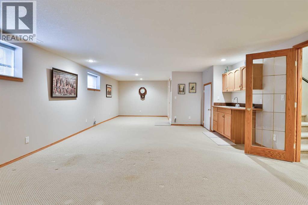 5 Fairmont Bay S, Lethbridge, Alberta  T1K 7J4 - Photo 25 - A2285932