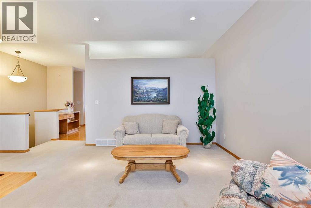 5 Fairmont Bay S, Lethbridge, Alberta  T1K 7J4 - Photo 6 - A2285932