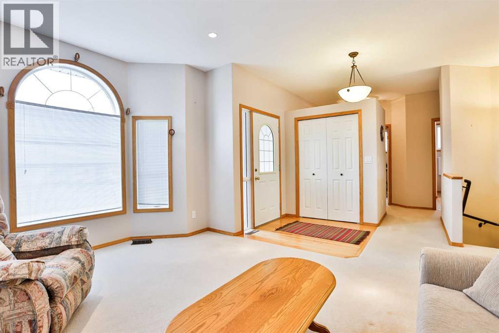 5 Fairmont Bay S, Lethbridge, Alberta  T1K 7J4 - Photo 5 - A2285932