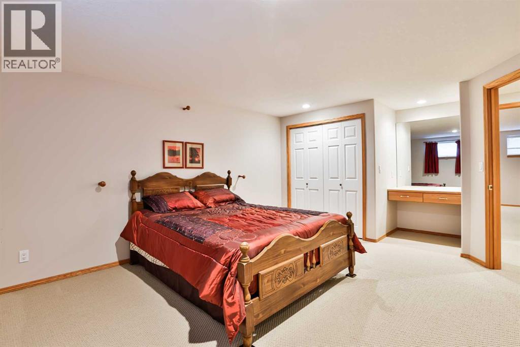 5 Fairmont Bay S, Lethbridge, Alberta  T1K 7J4 - Photo 27 - A2285932