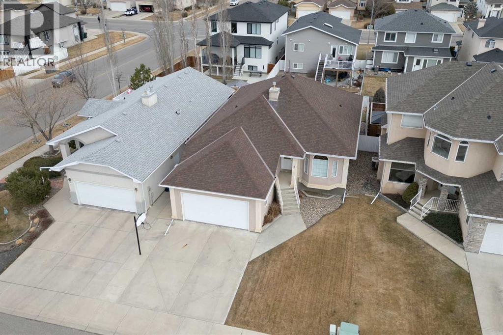 5 Fairmont Bay S, Lethbridge, Alberta  T1K 7J4 - Photo 32 - A2285932