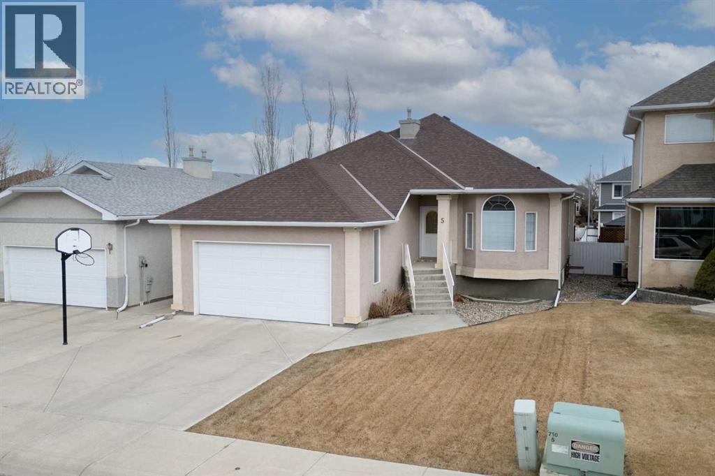 5 Fairmont Bay S, Lethbridge, Alberta  T1K 7J4 - Photo 31 - A2285932