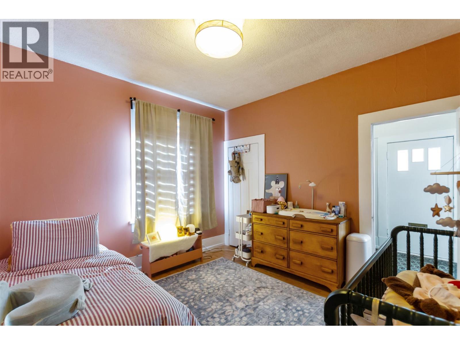 1925 Adanac Street, Vancouver, British Columbia  V5L 2E5 - Photo 10 - R3090472