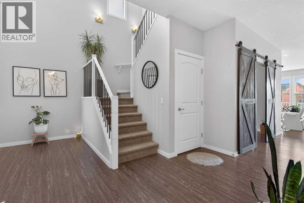 126 Bayview Circle Sw, Airdrie, Alberta  T4B 4H2 - Photo 4 - A2286936