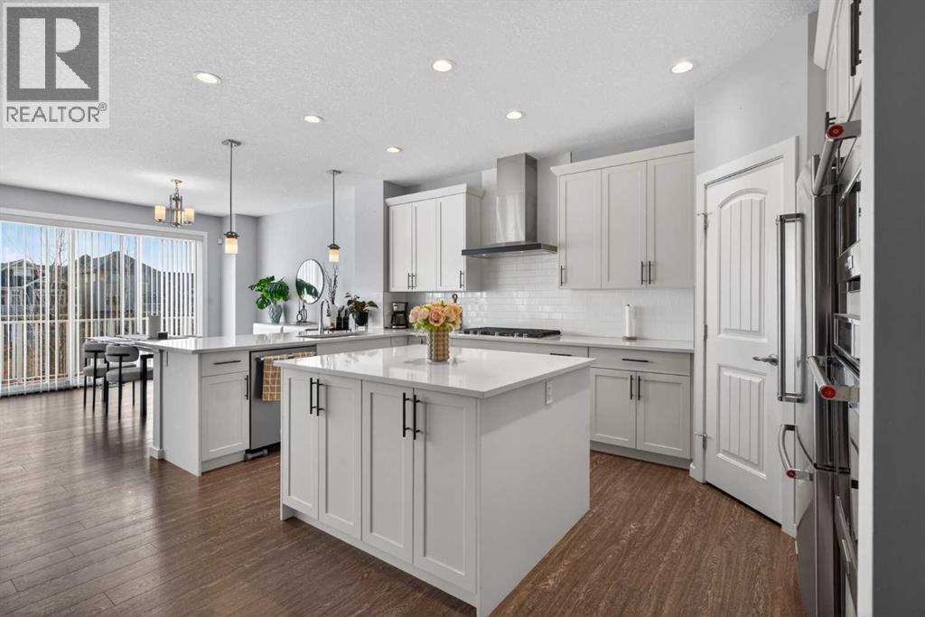 126 Bayview Circle Sw, Airdrie, Alberta  T4B 4H2 - Photo 6 - A2286936