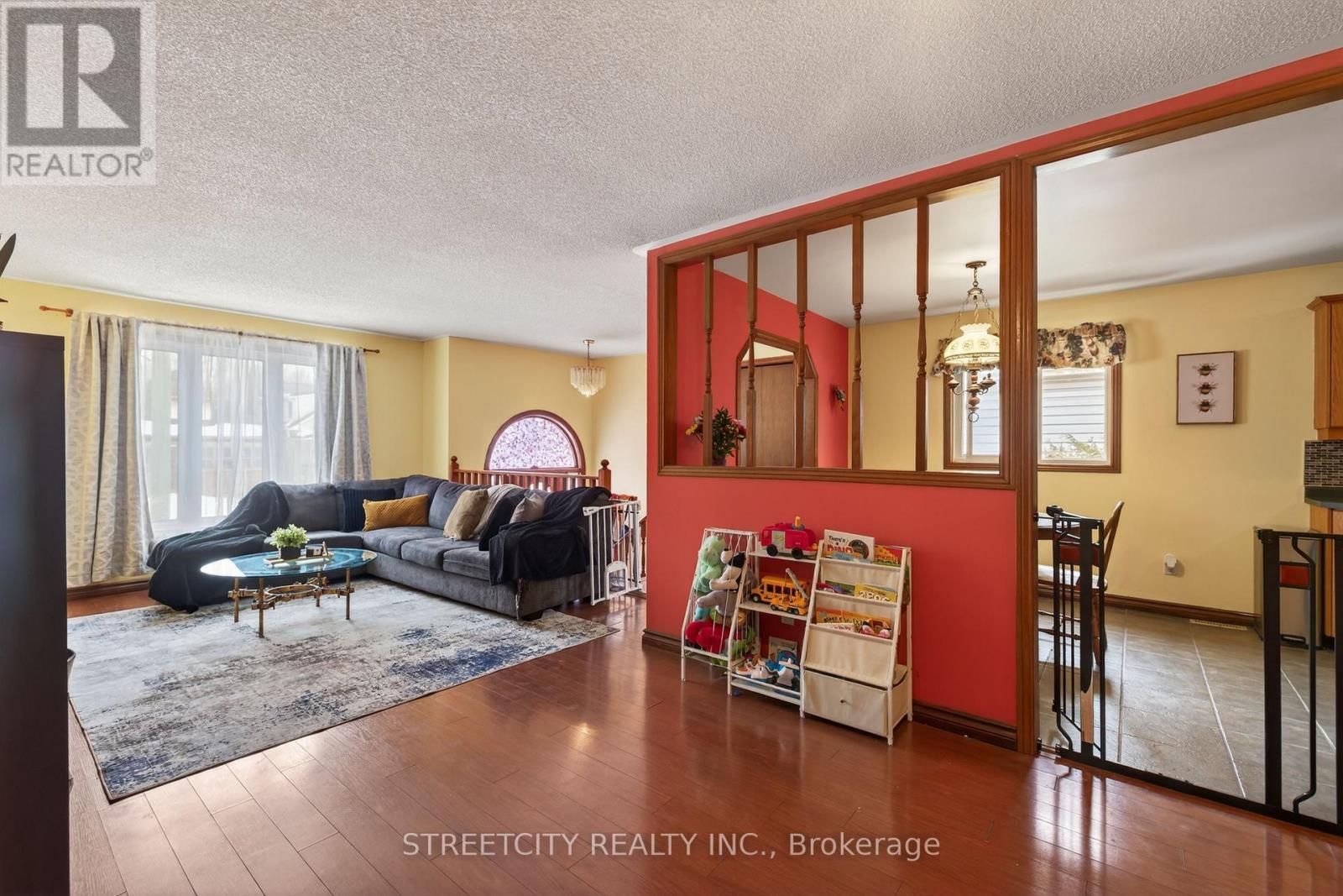 23 Elmwood Place, London South, Ontario  N6J 1J3 - Photo 15 - X12795688