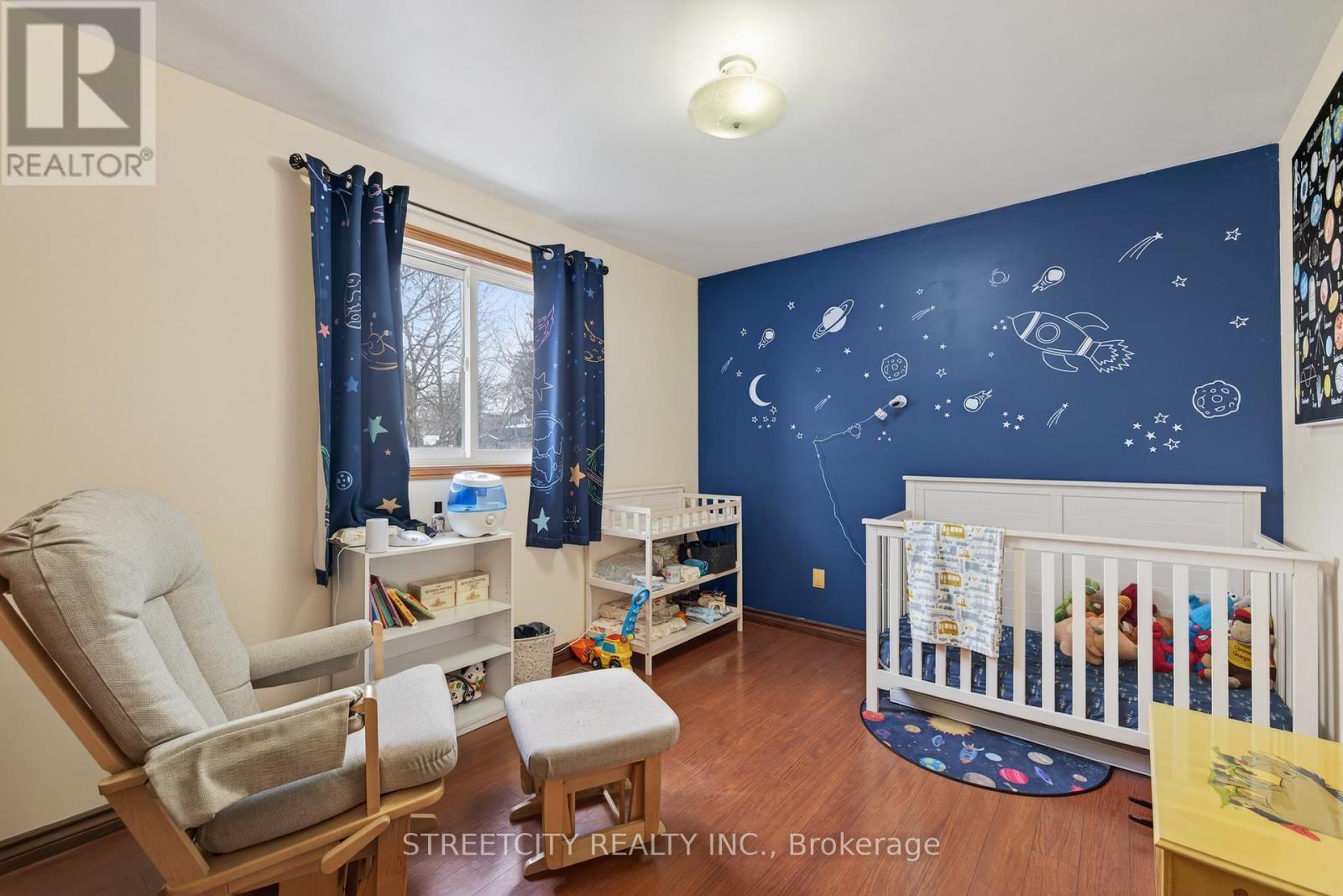 23 Elmwood Place, London South, Ontario  N6J 1J3 - Photo 18 - X12795688