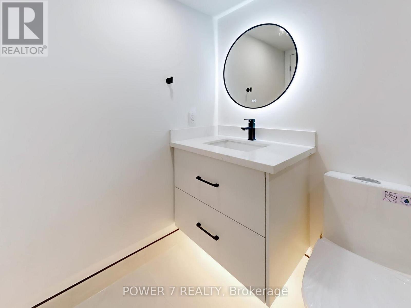 180 Woodspring Avenue, Newmarket, Ontario  L3X 3J4 - Photo 33 - N12795352