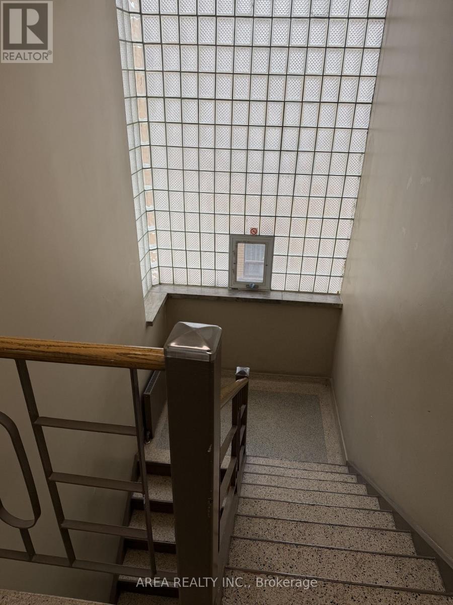 12 - 783 Lawrence Avenue W, Toronto, Ontario  M6A 1C2 - Photo 6 - C12795668