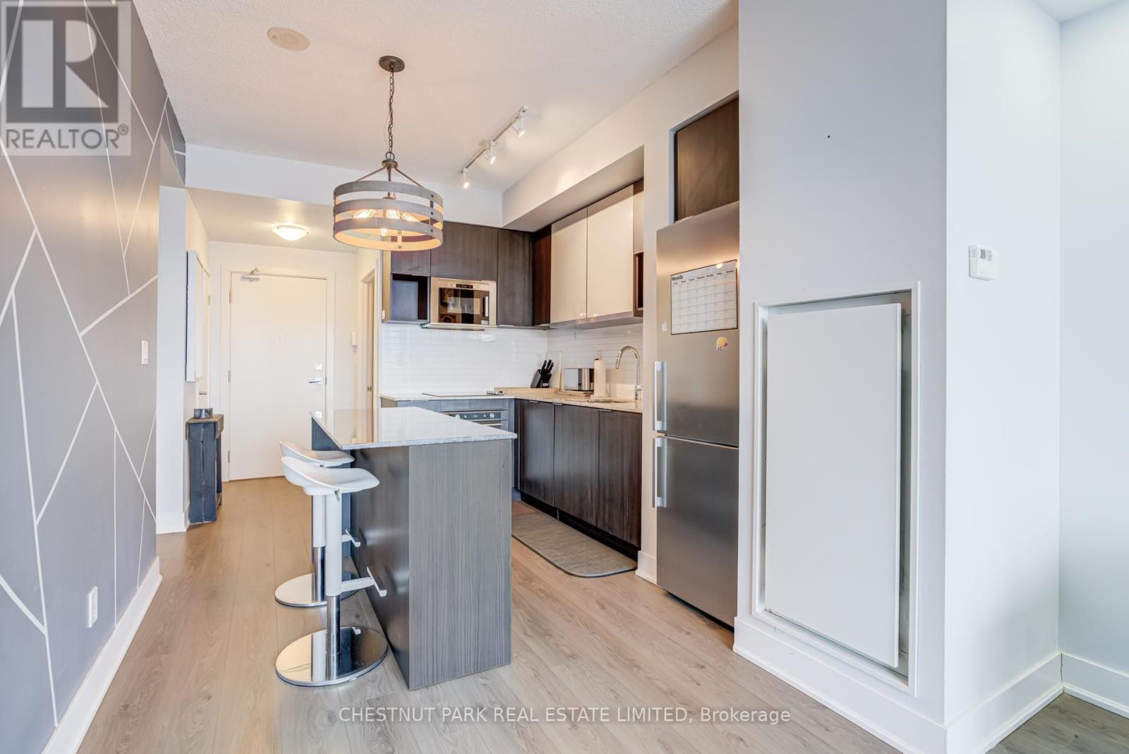 621 - 99 The Donway W, Toronto (Banbury-Don Mills), Ontario  M3C 0N8 - Photo 4 - C12795680