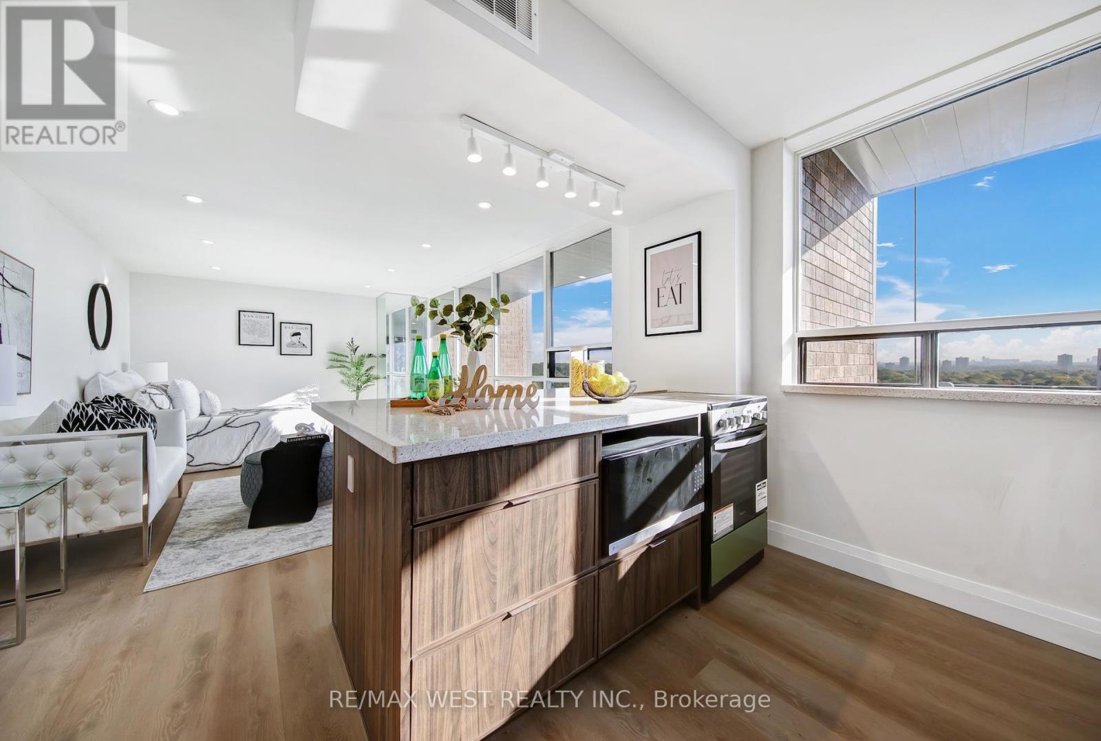 1202 - 914 Yonge Street, Toronto, Ontario  M4W 3C8 - Photo 10 - C12795682