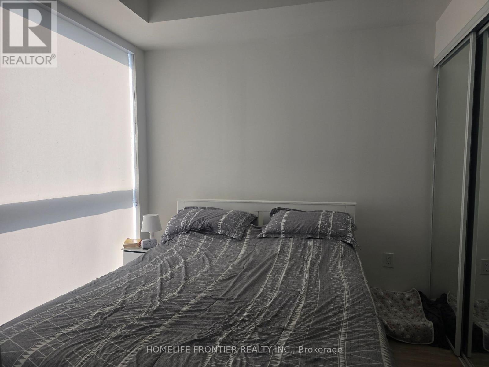 1625 - 70 Princess Street, Toronto, Ontario  M5A 0X6 - Photo 2 - C12795714