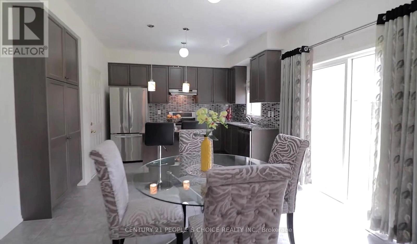 13 Skelton Crescent, Ajax (Central East), Ontario  L1Z 1R4 - Photo 4 - E12795648