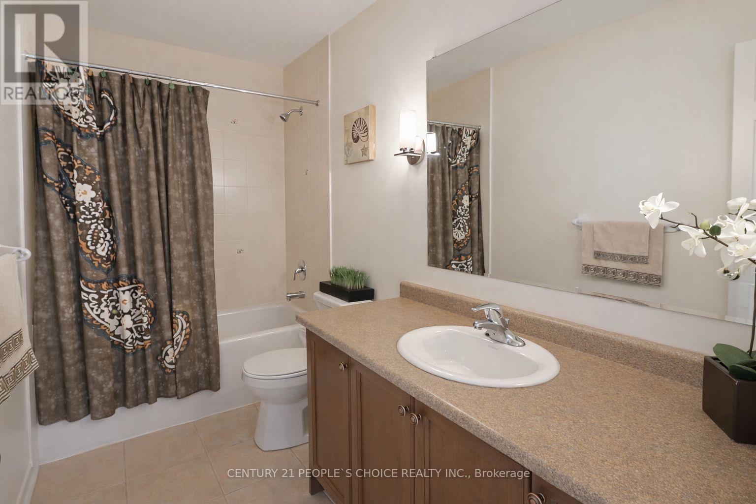 13 Skelton Crescent, Ajax (Central East), Ontario  L1Z 1R4 - Photo 6 - E12795648