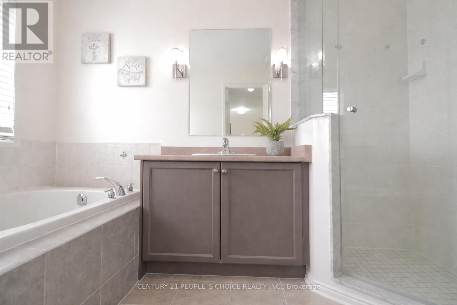 13 Skelton Crescent, Ajax (Central East), Ontario  L1Z 1R4 - Photo 8 - E12795648