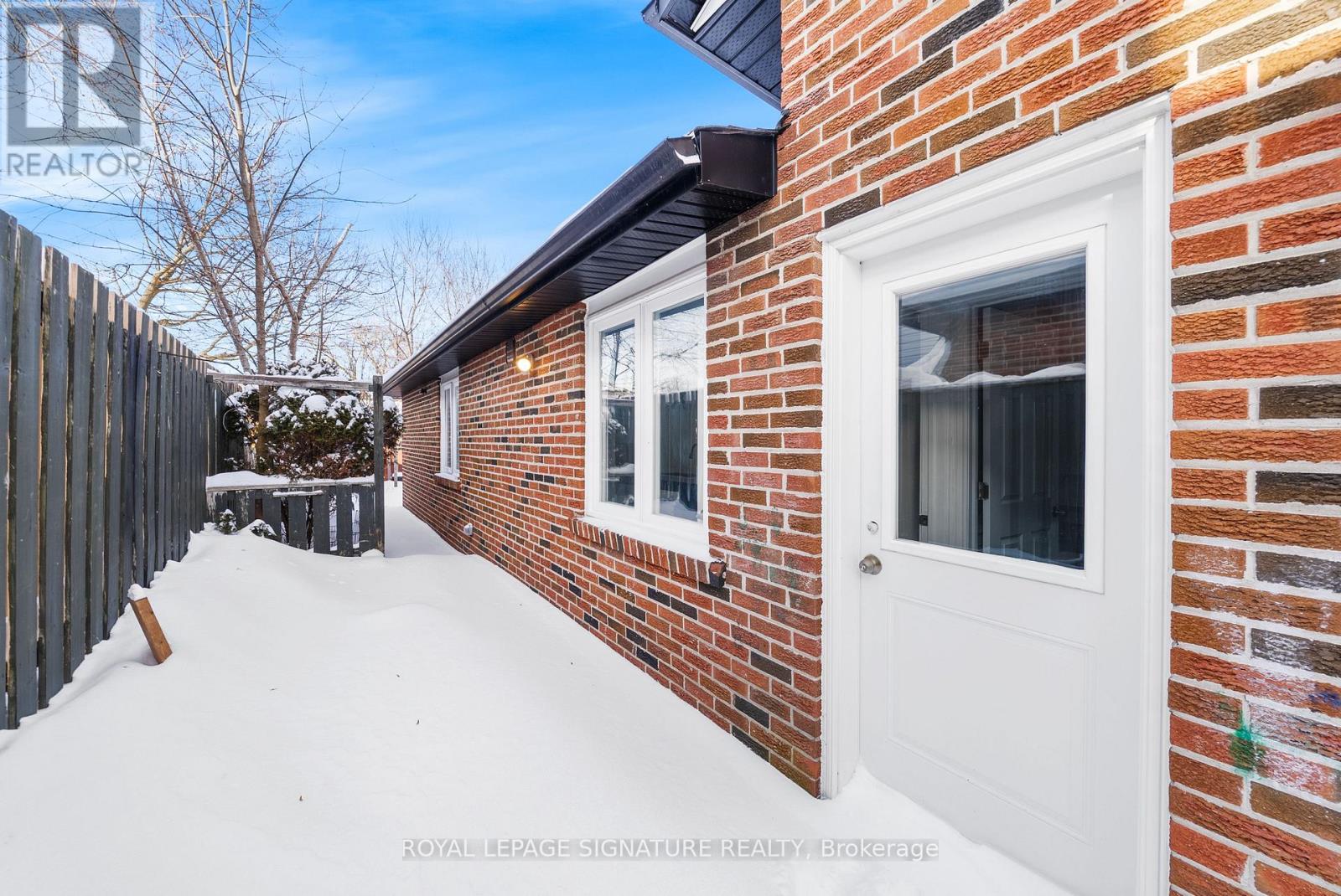 246 Hodgson Drive, Newmarket, Ontario  L3Y 1E2 - Photo 38 - N12795650