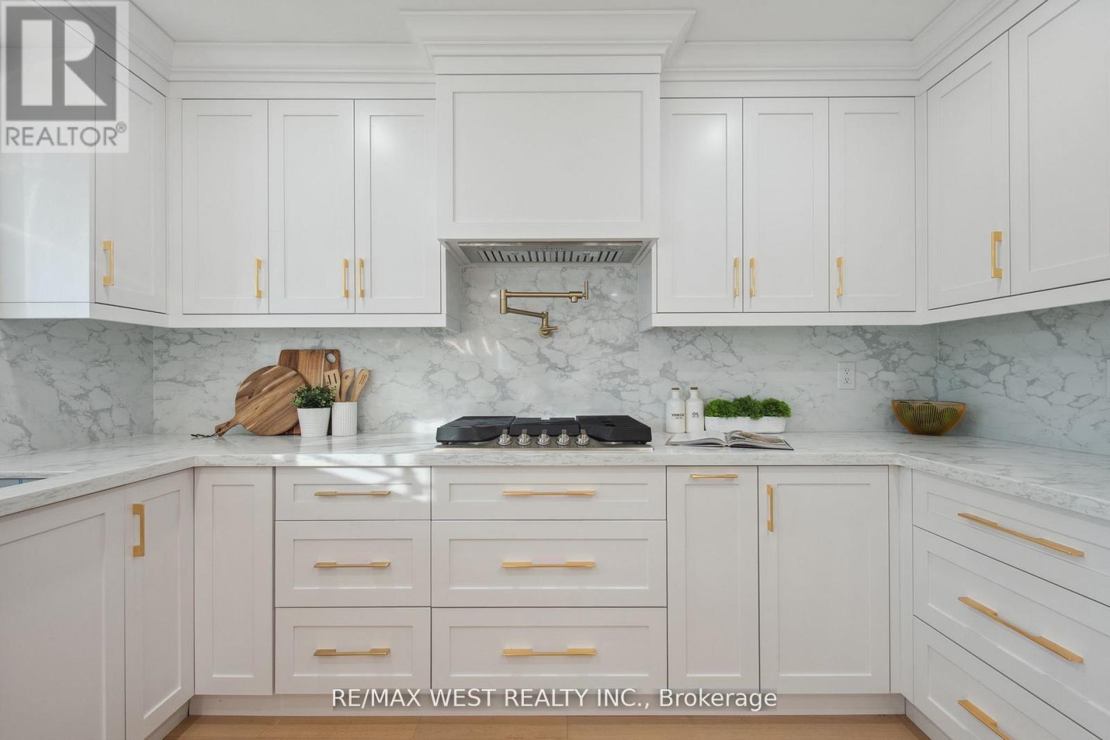 4 Snowcrest Court, Markham, Ontario  L3S 2V9 - Photo 22 - N12795698