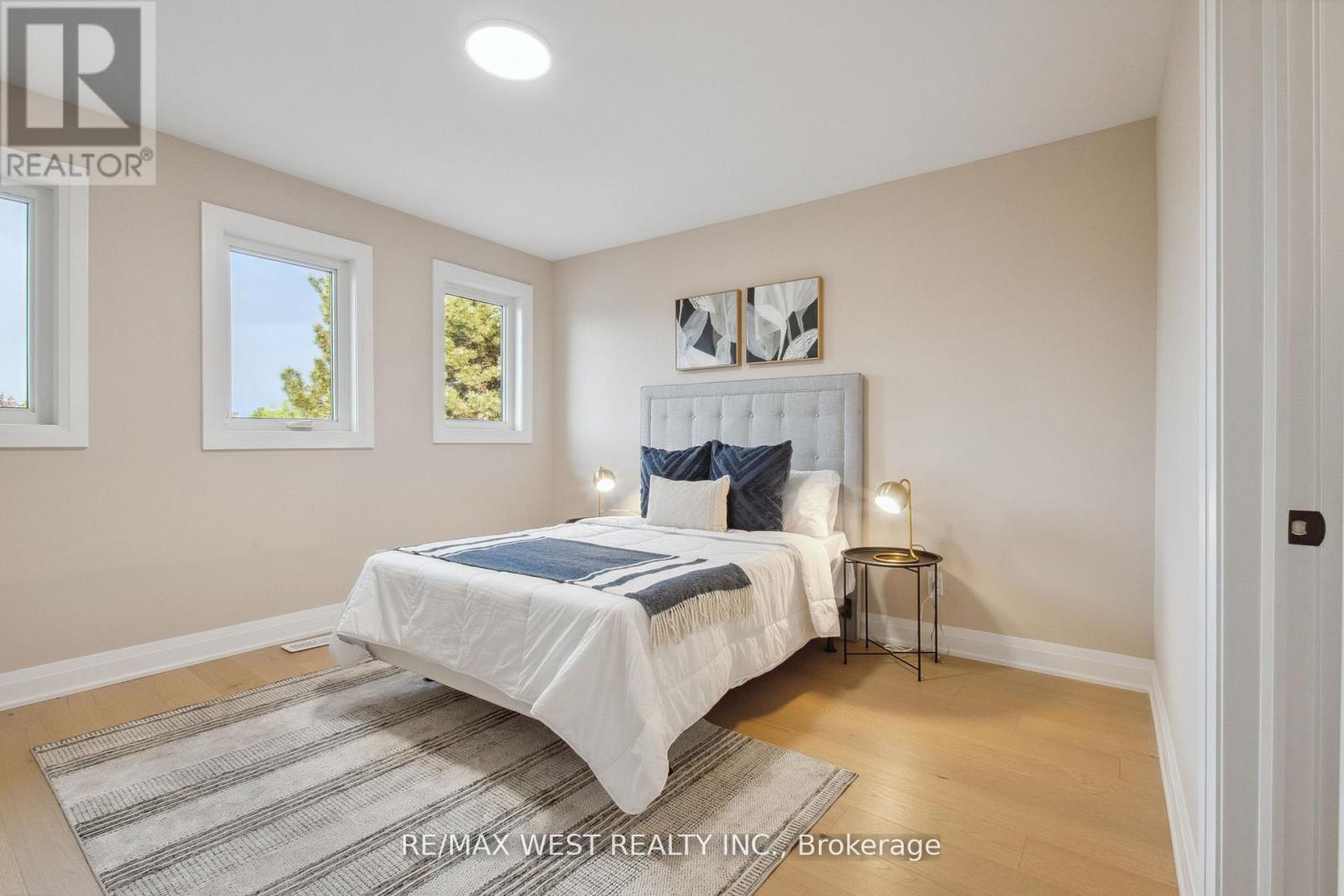 4 Snowcrest Court, Markham, Ontario  L3S 2V9 - Photo 36 - N12795698