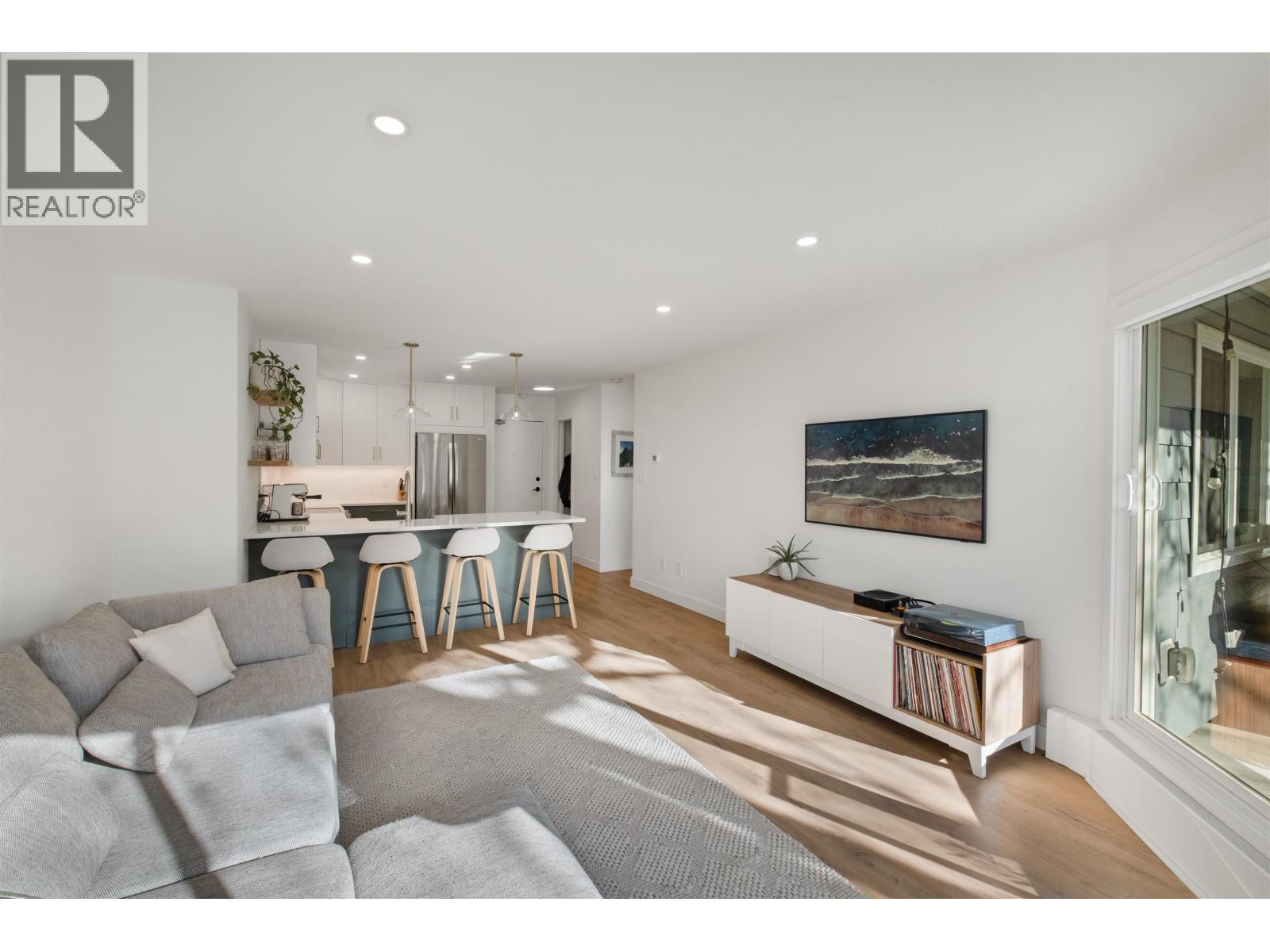 101 156 W 21st Street, North Vancouver, British Columbia  V7M 1Y9 - Photo 11 - R3090688