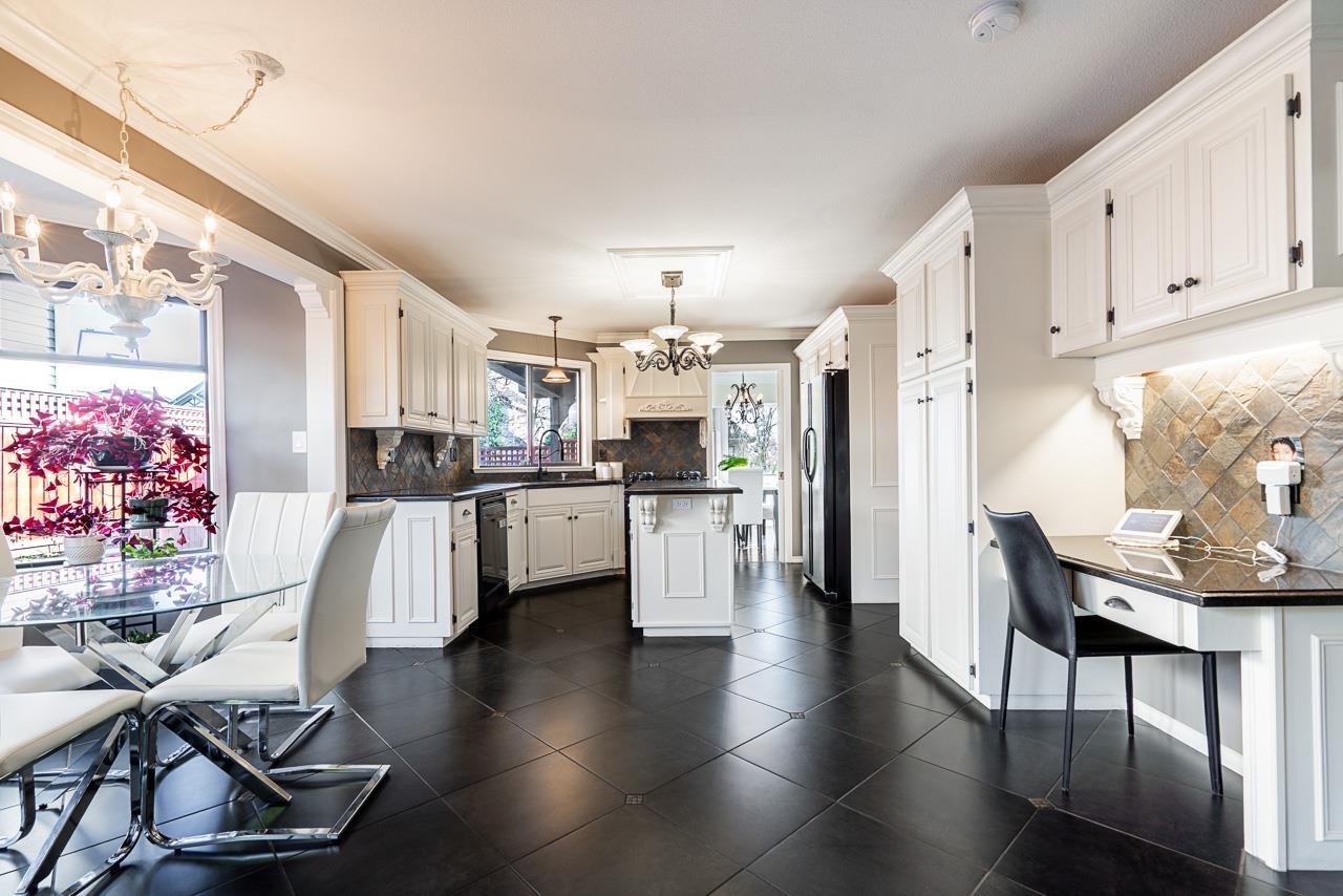 18459 56a Avenue, Surrey, British Columbia  V3S 7E4 - Photo 12 - R3090644