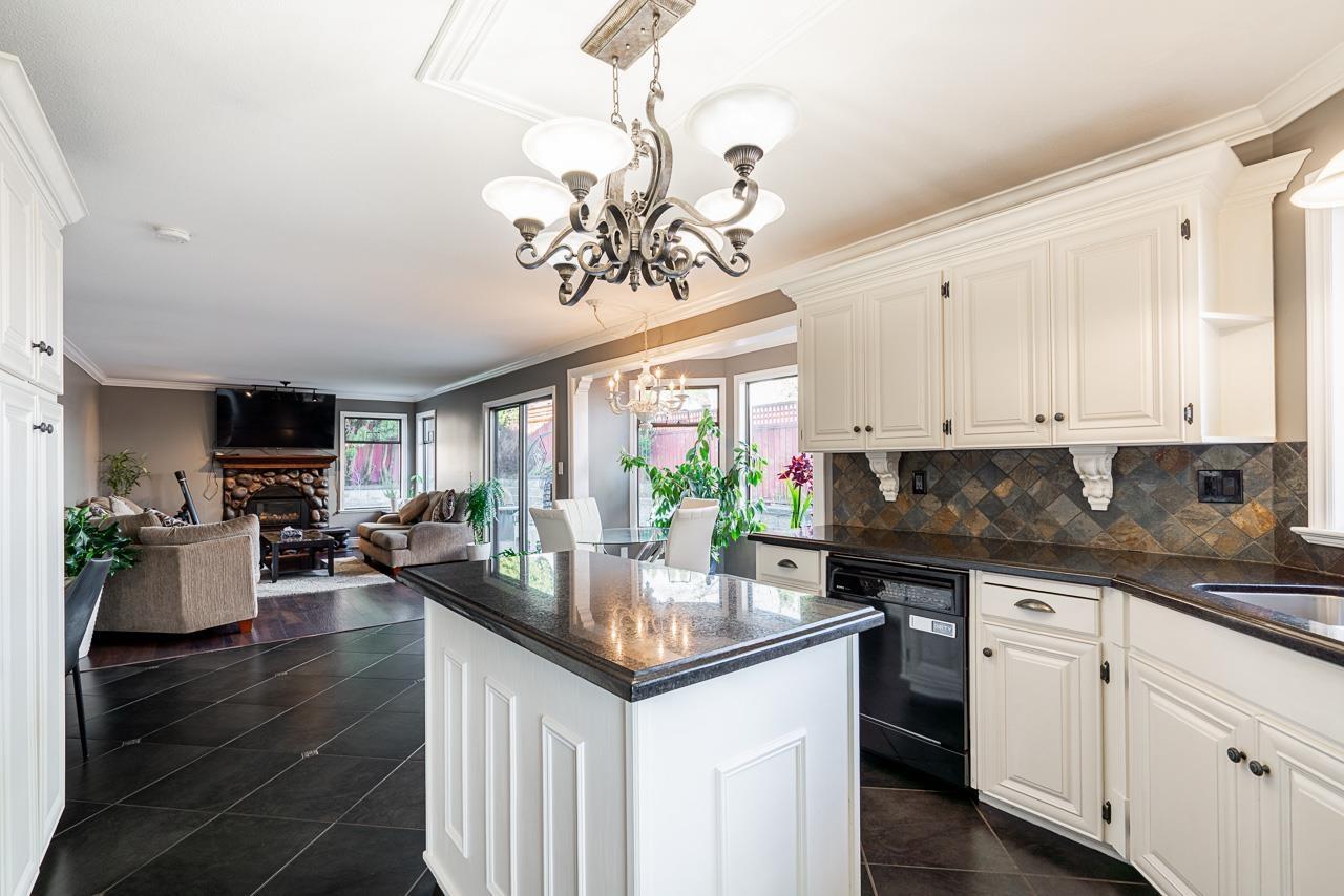 18459 56a Avenue, Surrey, British Columbia  V3S 7E4 - Photo 17 - R3090644