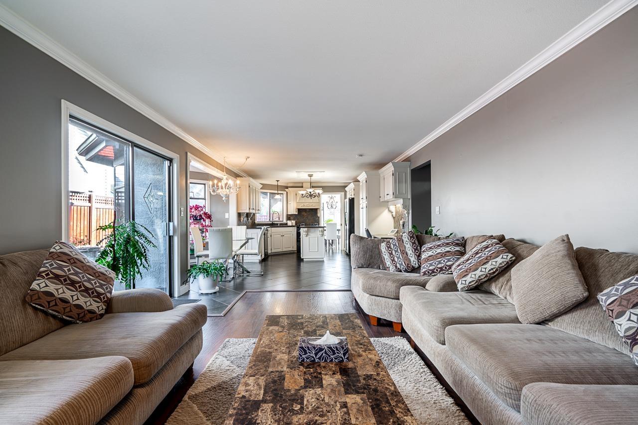 18459 56a Avenue, Surrey, British Columbia  V3S 7E4 - Photo 11 - R3090644