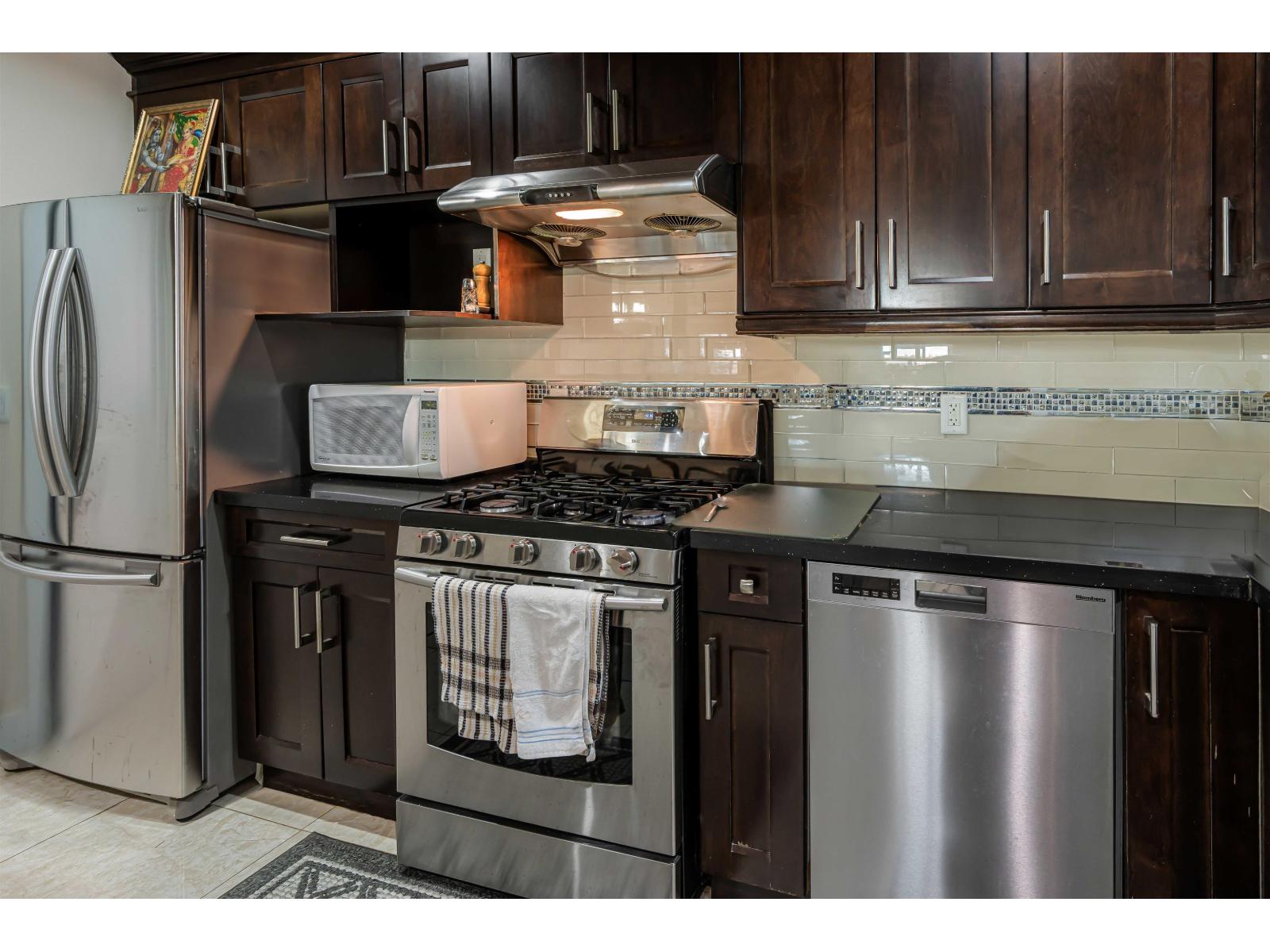 14799 63rd Avenue, Surrey, British Columbia  V3S 3T1 - Photo 11 - R3090622