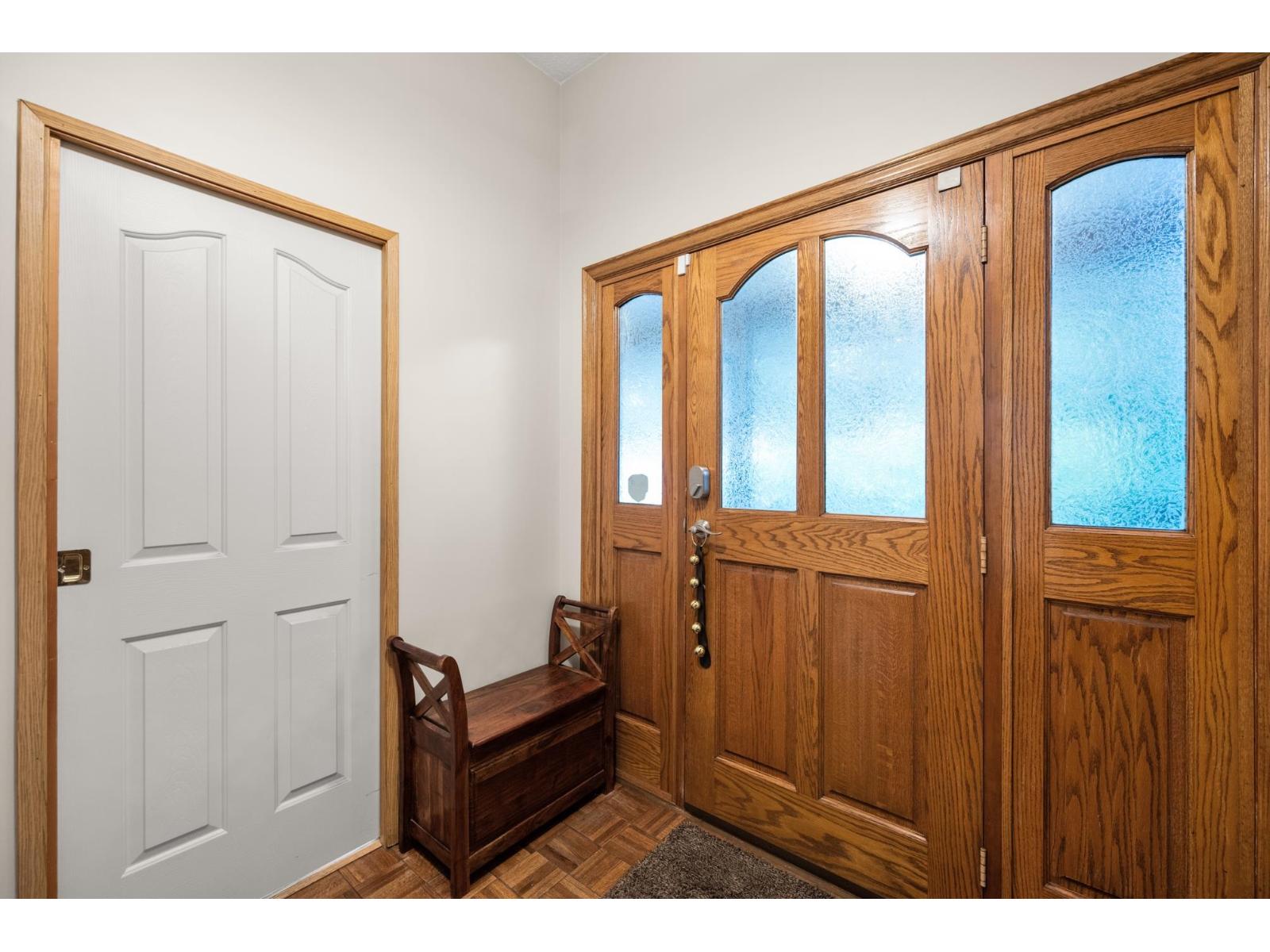 34660 Walker Crescent, Abbotsford, British Columbia  V2S 1J3 - Photo 9 - R3090734