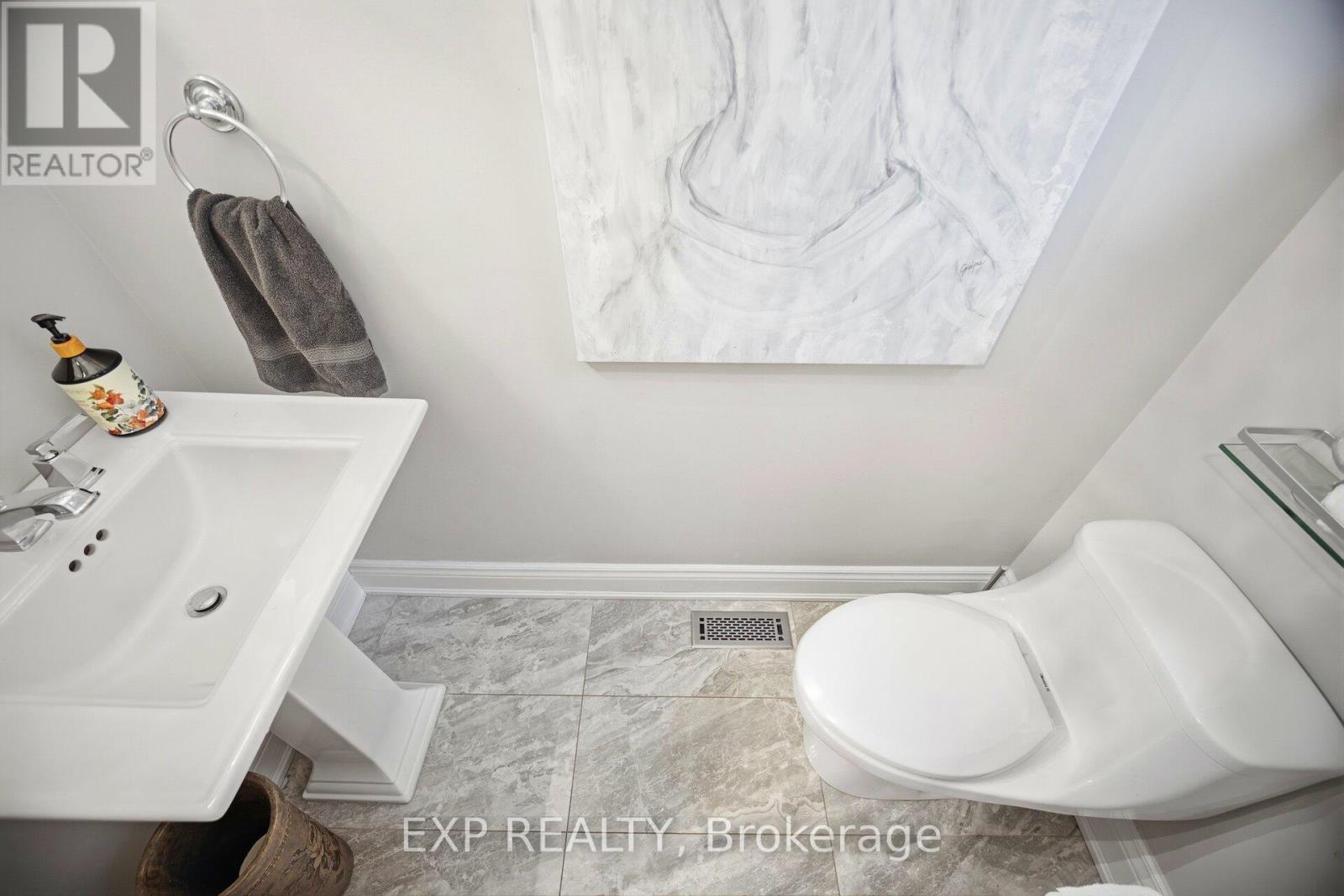 298 Edrich Court, Mississauga, Ontario  L5A 1R3 - Photo 12 - W12795630