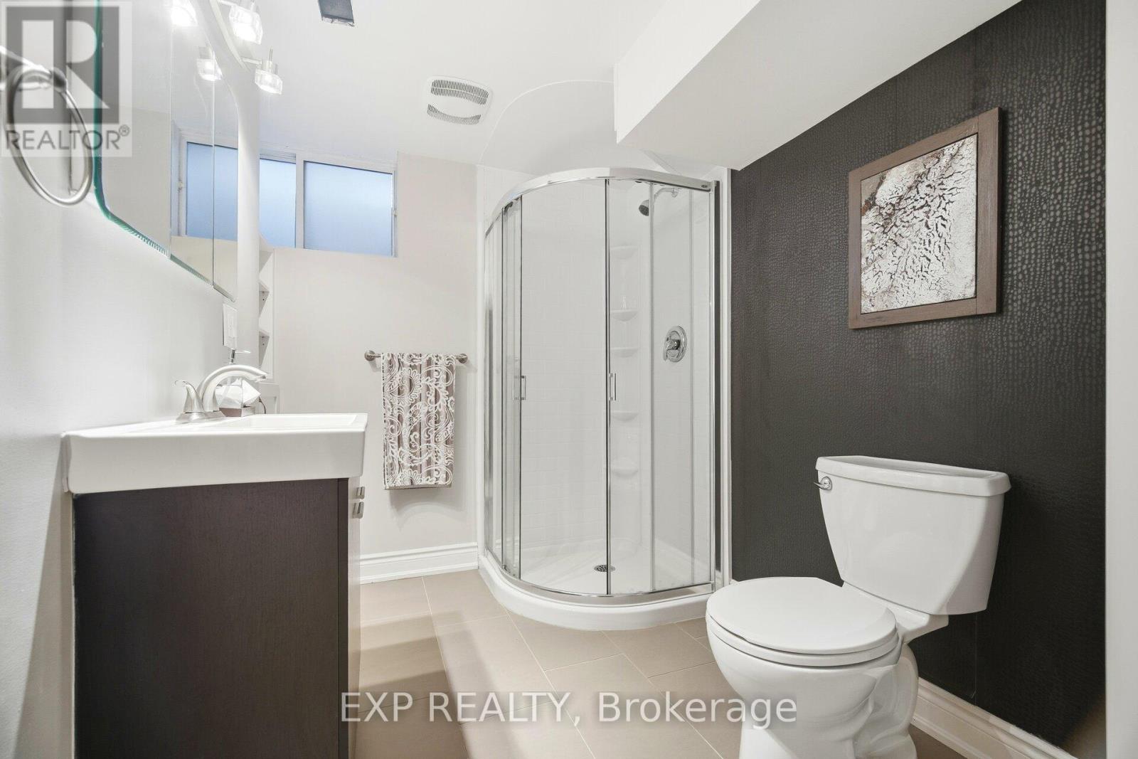 298 Edrich Court, Mississauga, Ontario  L5A 1R3 - Photo 27 - W12795630