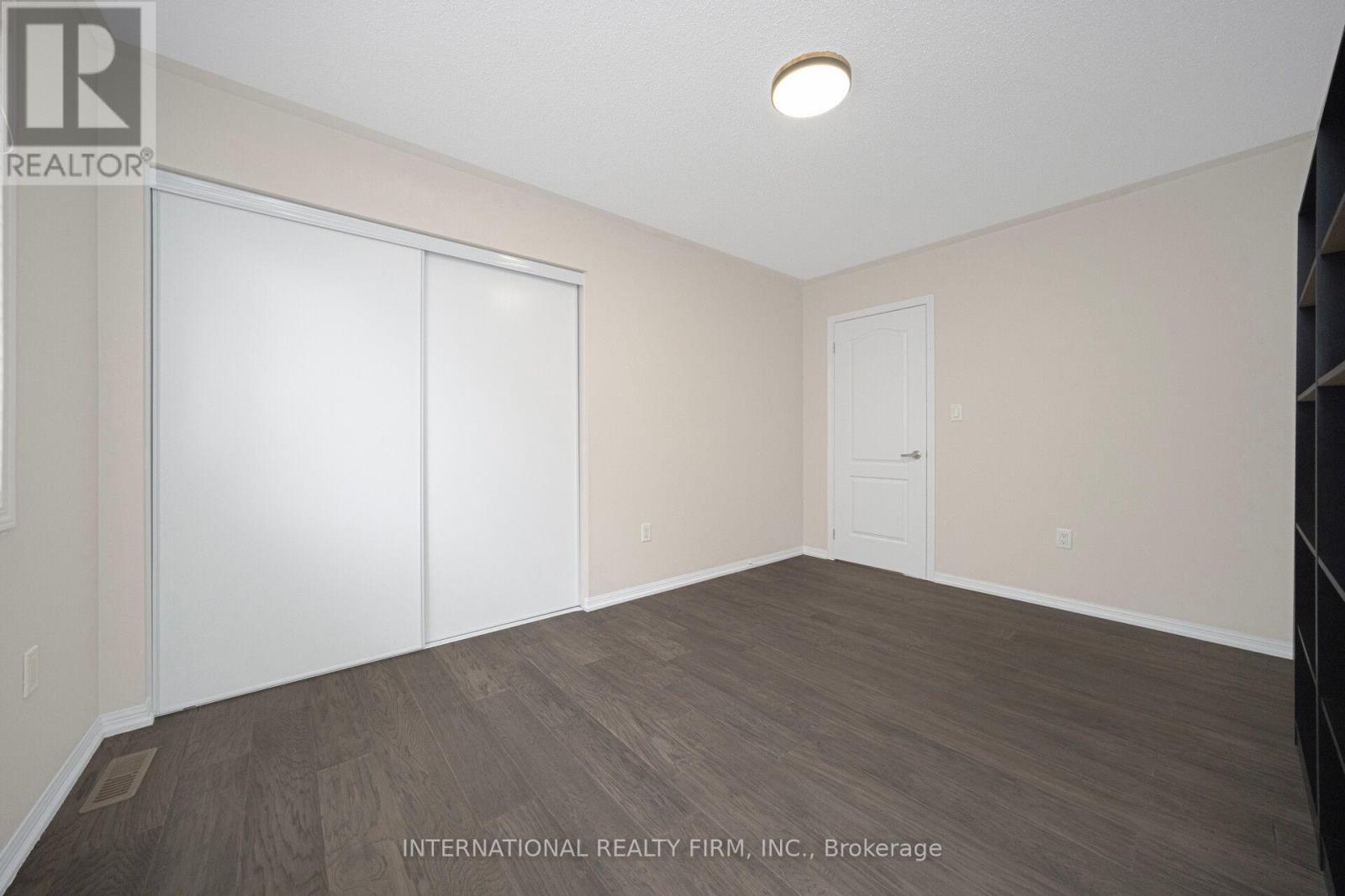 563 Hood Terrace, Milton, Ontario  L9T 0H2 - Photo 34 - W12795652