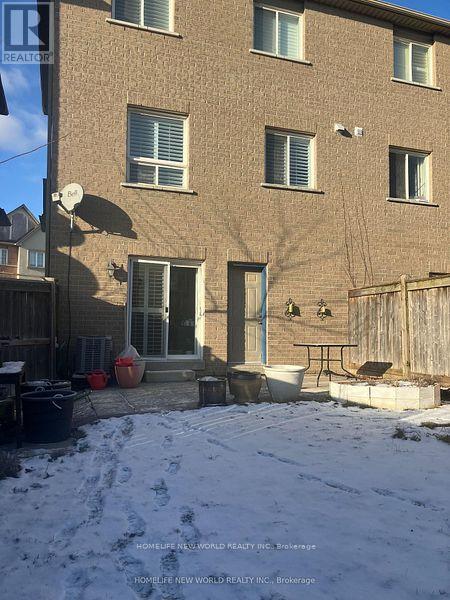 46 - 7155 Magistrate Terrace, Mississauga, Ontario  L5W 1Y8 - Photo 3 - W12795662