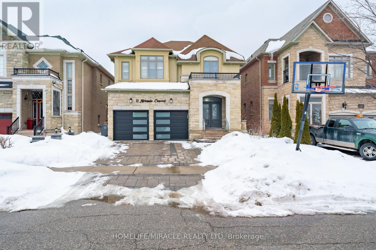 11 NORANDA CRESCENT, Brampton, Ontario