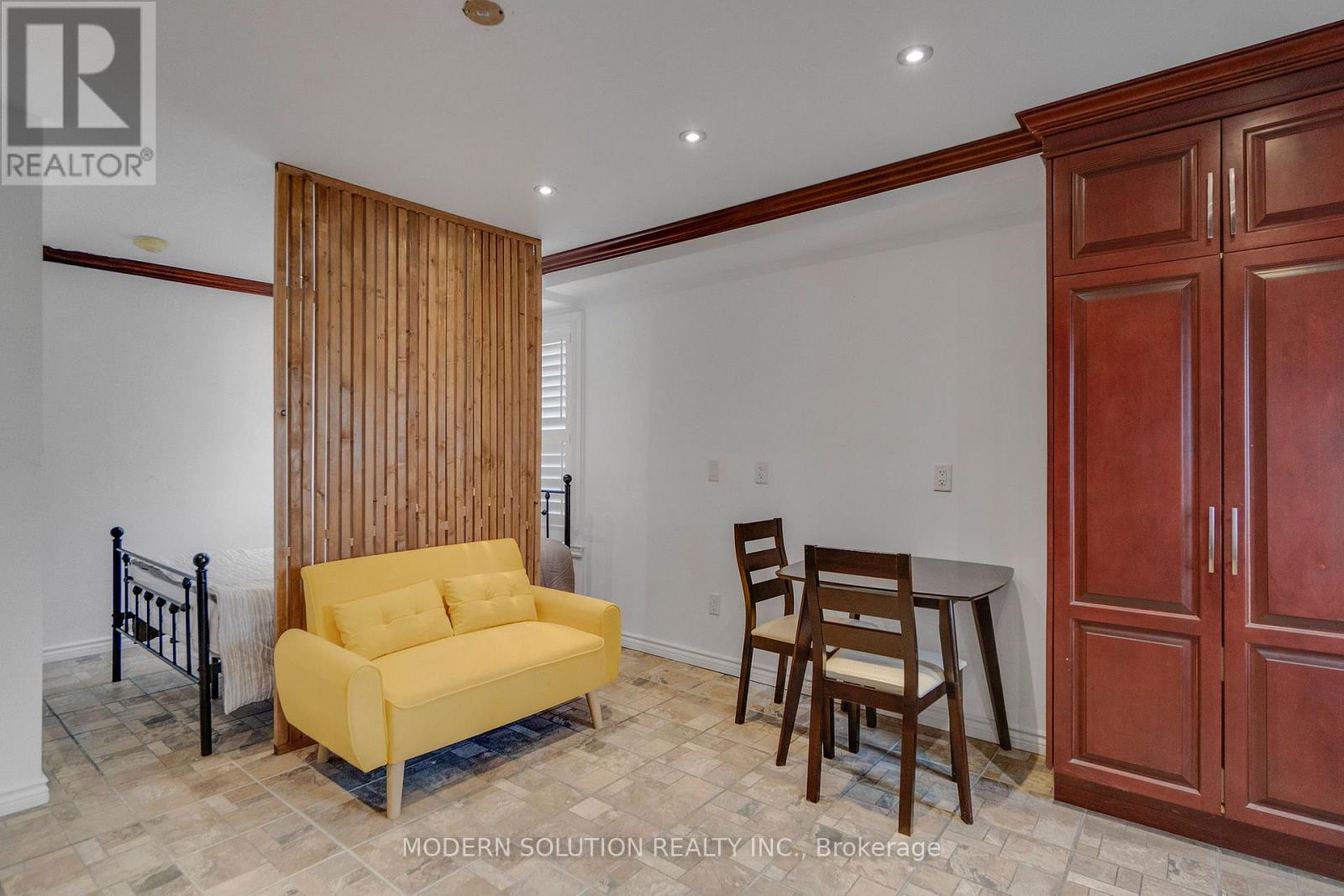 Unit 2 - 246 Prescott Avenue, Toronto, Ontario  M6N 3H1 - Photo 6 - W12795716