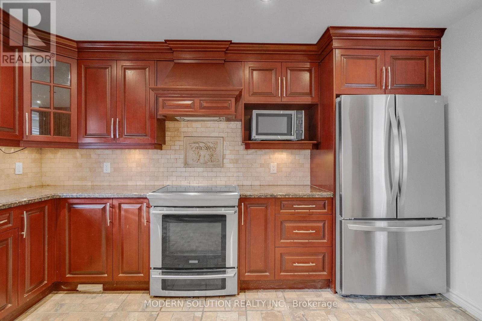 Unit 2 - 246 Prescott Avenue, Toronto, Ontario  M6N 3H1 - Photo 7 - W12795716