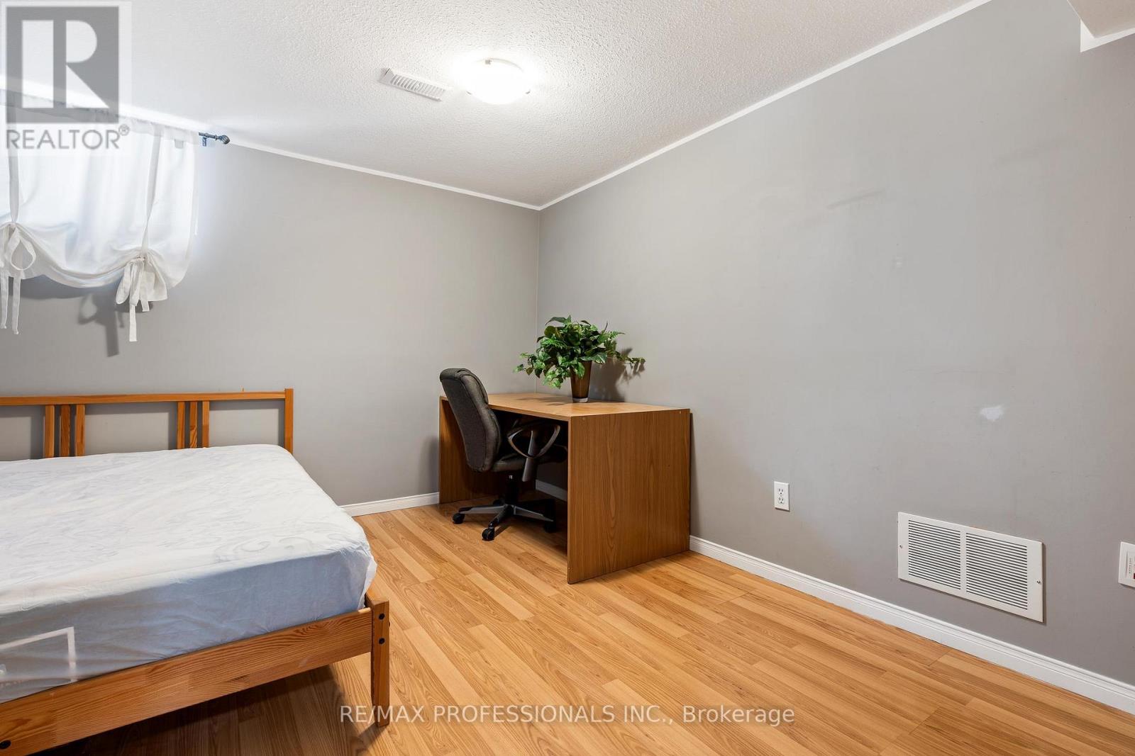 311 Bowman Street, Hamilton, Ontario  L8S 2V4 - Photo 24 - X12795684