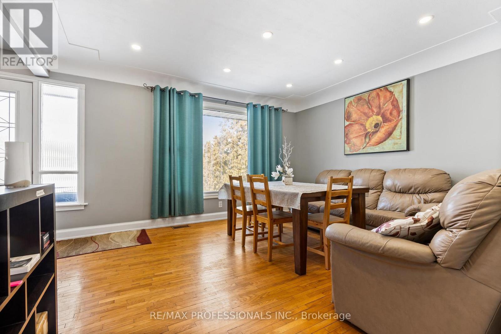 311 Bowman Street, Hamilton, Ontario  L8S 2V4 - Photo 7 - X12795684