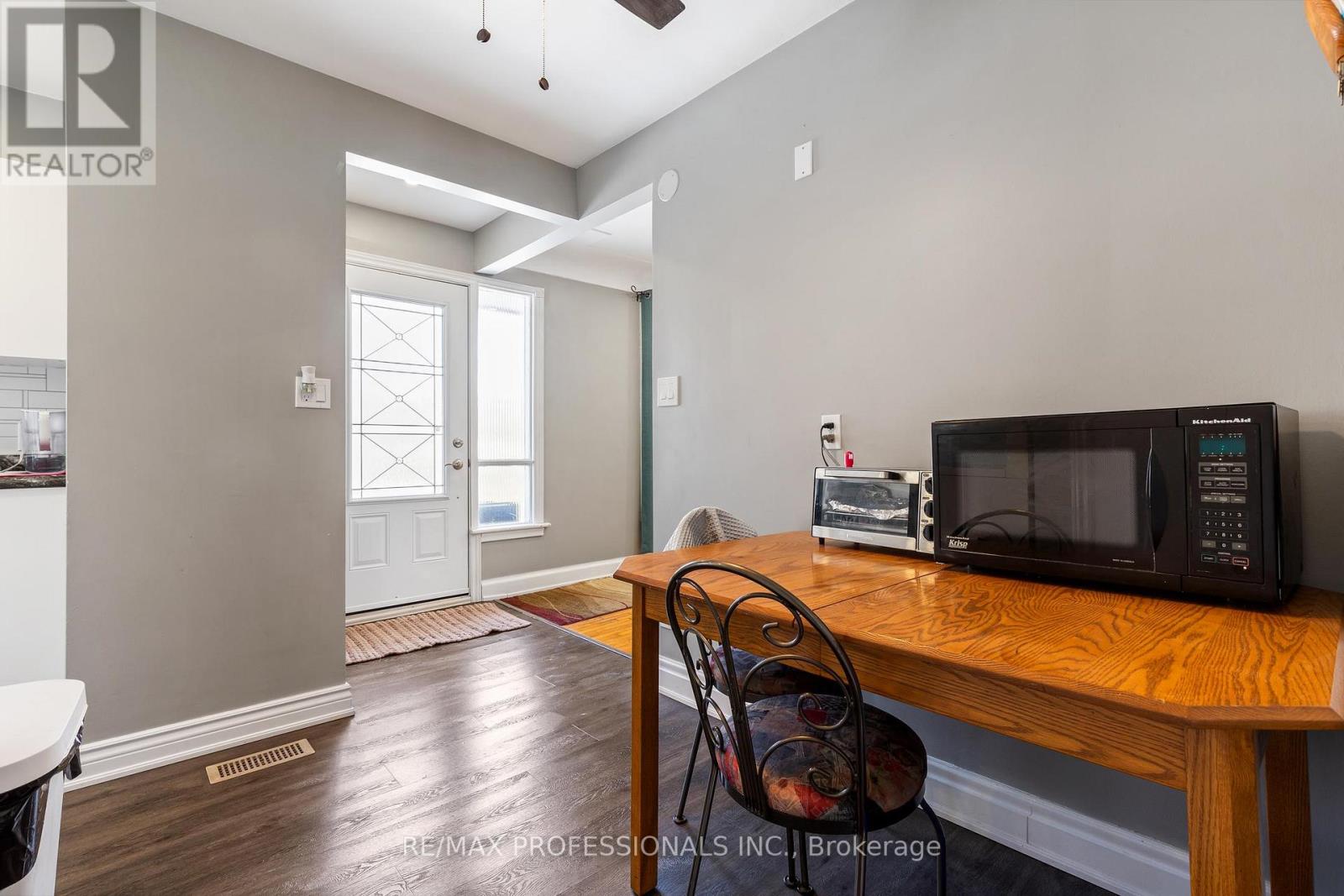 311 Bowman Street, Hamilton, Ontario  L8S 2V4 - Photo 9 - X12795684