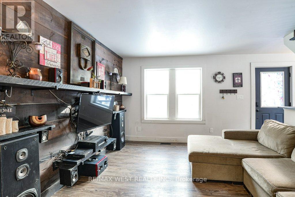 1295 Deep Bay Road, Minden Hills, Ontario  K0M 2L1 - Photo 4 - X12795692