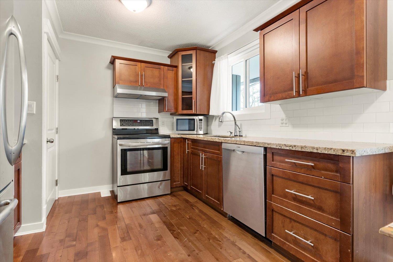 7626 Wren Street, Mission, British Columbia  V2V 3C3 - Photo 11 - R3090249