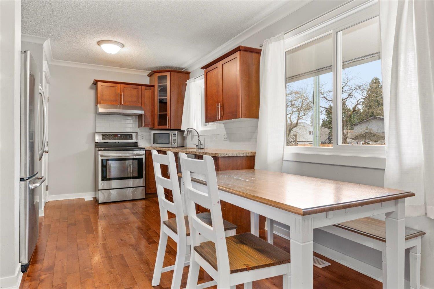 7626 Wren Street, Mission, British Columbia  V2V 3C3 - Photo 10 - R3090249