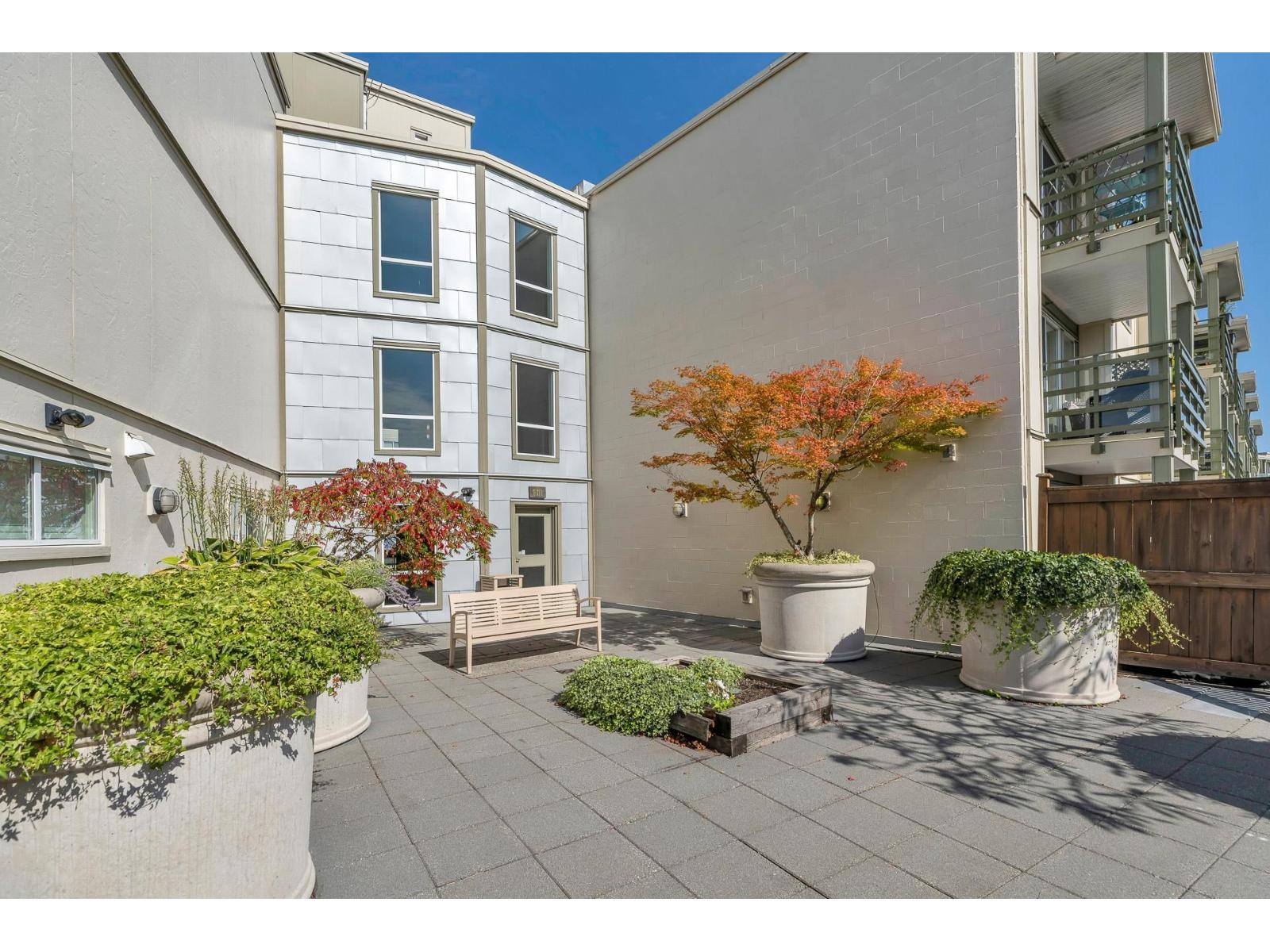 410 15735 Croydon Drive, Surrey, British Columbia V3Z 2L5 - Photo 14 - R3090490