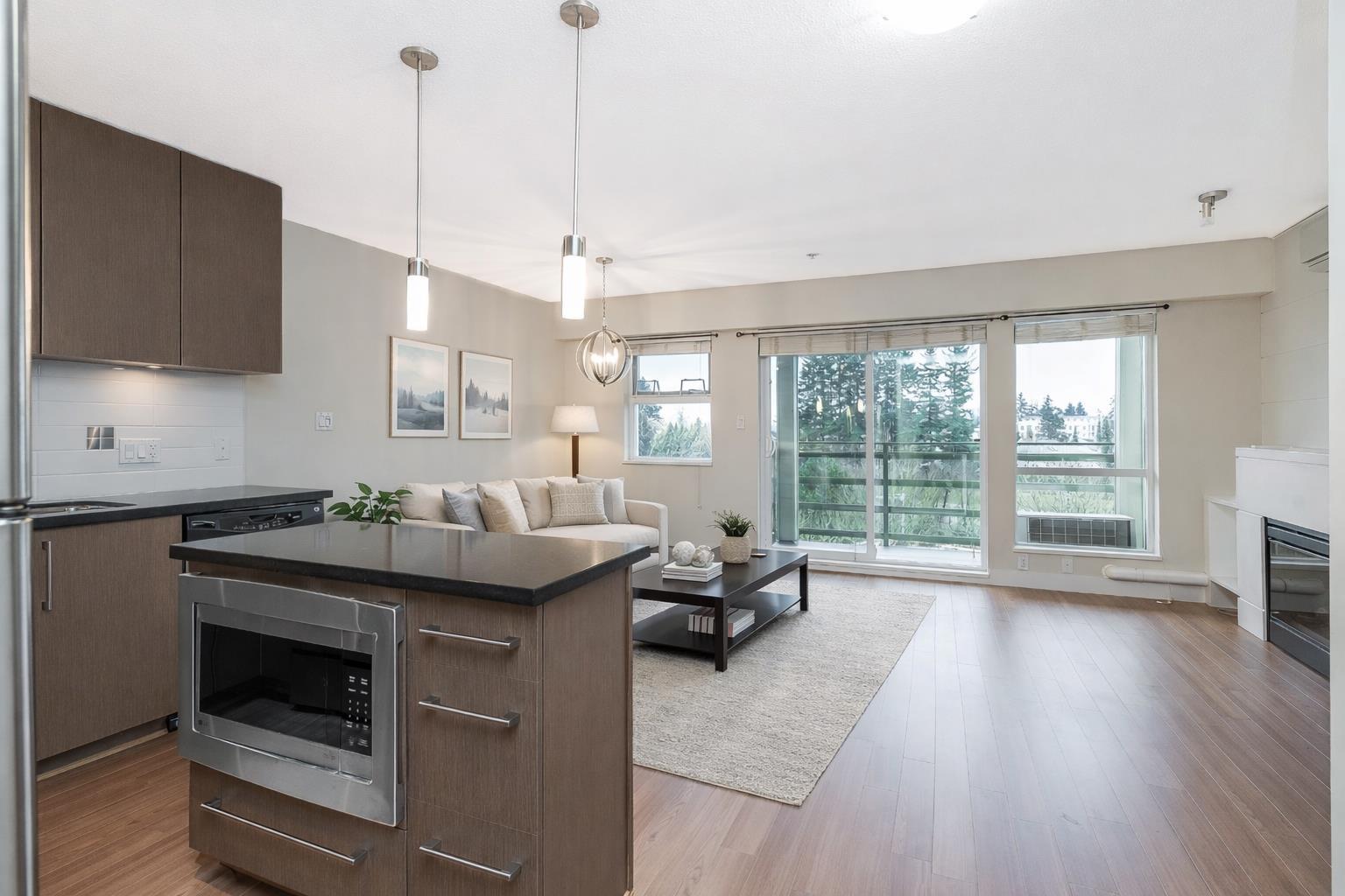 410 15735 Croydon Drive, Surrey, British Columbia V3Z 2L5 - Photo 2 - R3090490