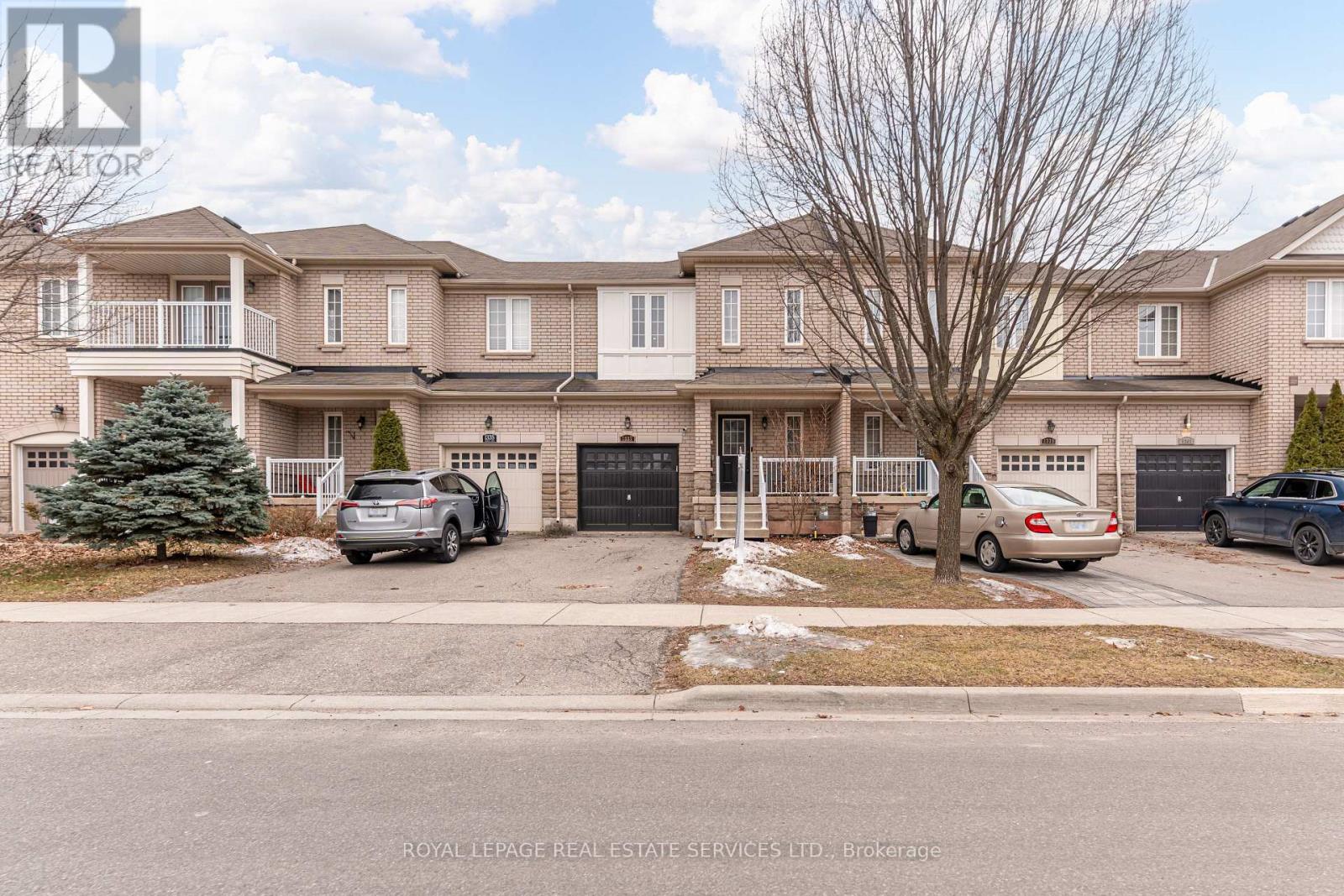 1337 Kestell Boulevard, Oakville, Ontario  L6H 0C8 - Photo 2 - W12692162