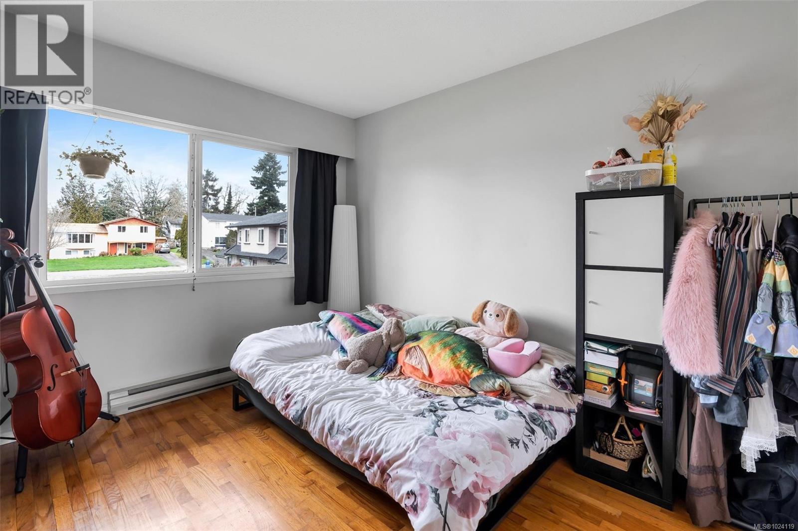 1725/1727 Ashdale Pl, Saanich, British Columbia  V8N 1P1 - Photo 18 - 1024119