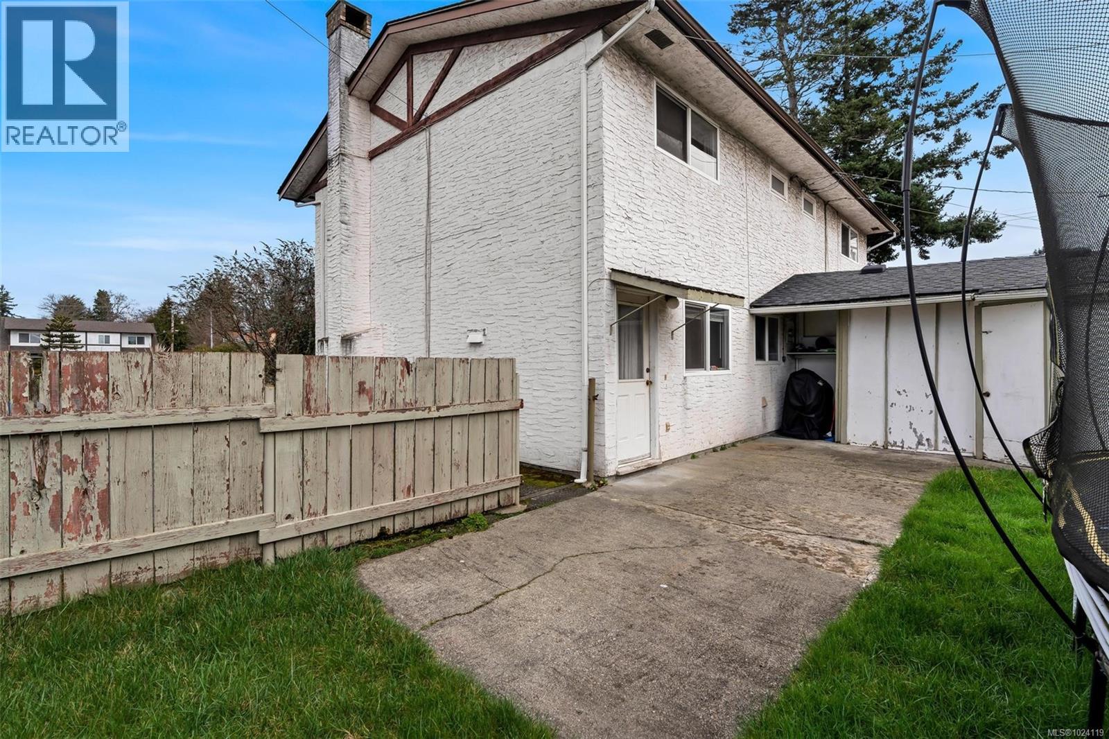1725/1727 Ashdale Pl, Saanich, British Columbia  V8N 1P1 - Photo 52 - 1024119