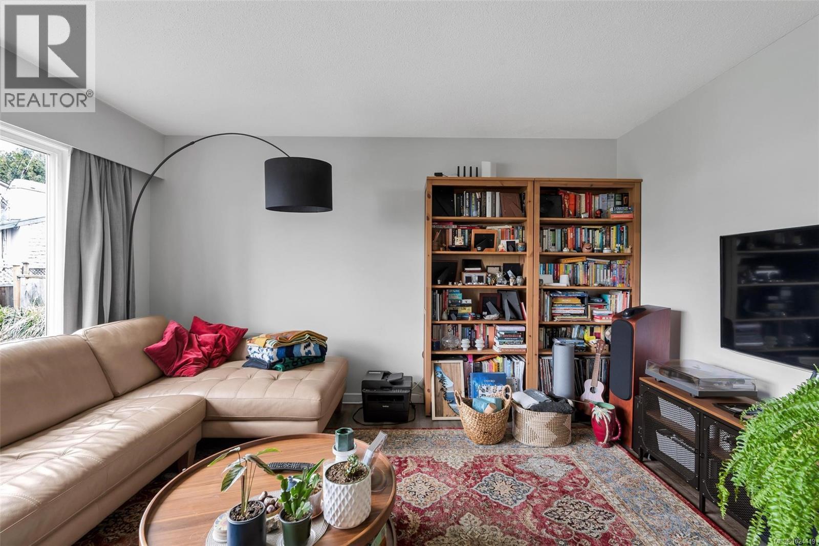 1725/1727 Ashdale Pl, Saanich, British Columbia  V8N 1P1 - Photo 7 - 1024119