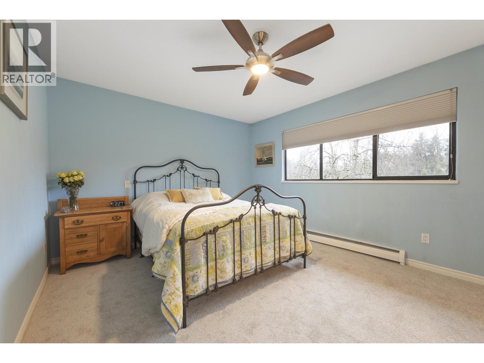 4721 Village Drive, Burnaby, British Columbia  V5G 4V7 - Photo 11 - R3090710