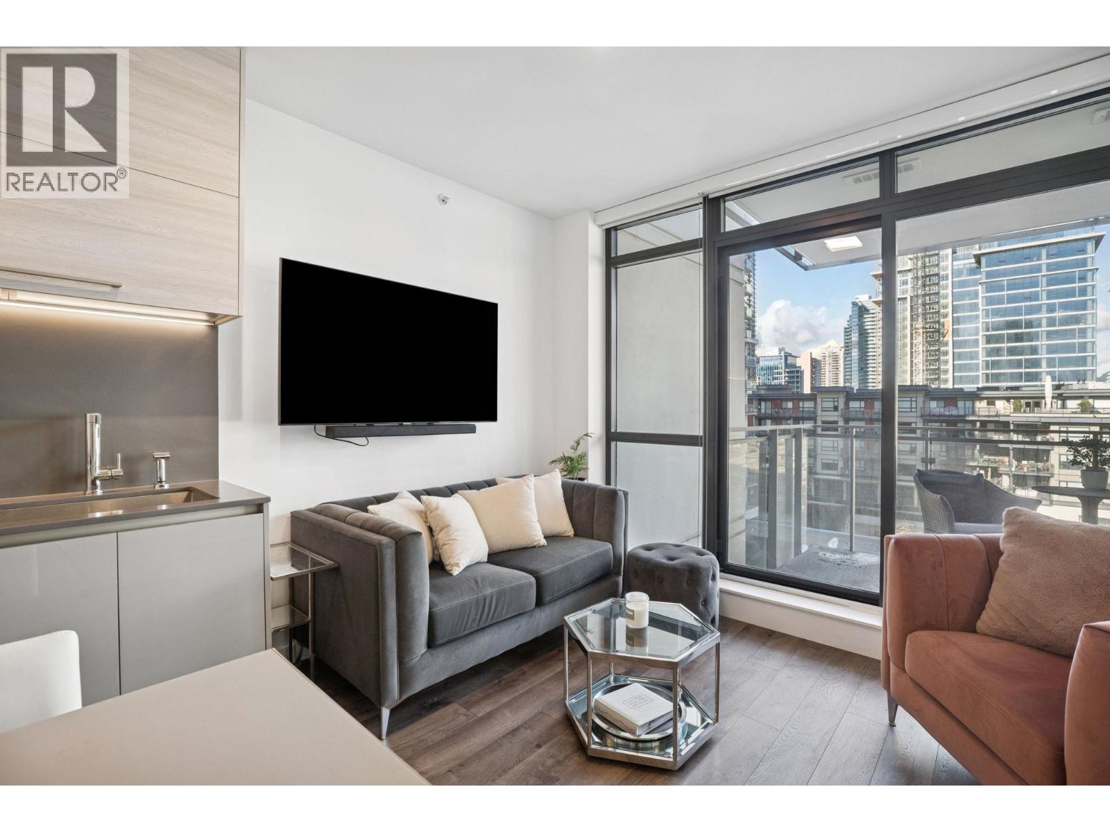 802 4488 Juneau Street, Burnaby, British Columbia  V5C 0M4 - Photo 6 - R3090718